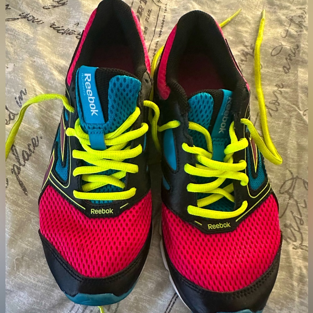 Reebok Dual Turbo Fire Running Shoe.